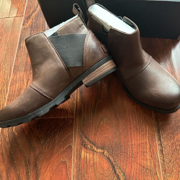 Sorel Emilie waterproof leather Chelsea boot size 6 - Picture 12 of 12